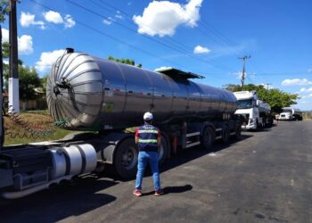 Mais de 65 toneladas de cimento asfáltico são apreendidas pela Sefa no sudeste do Pará | Pará