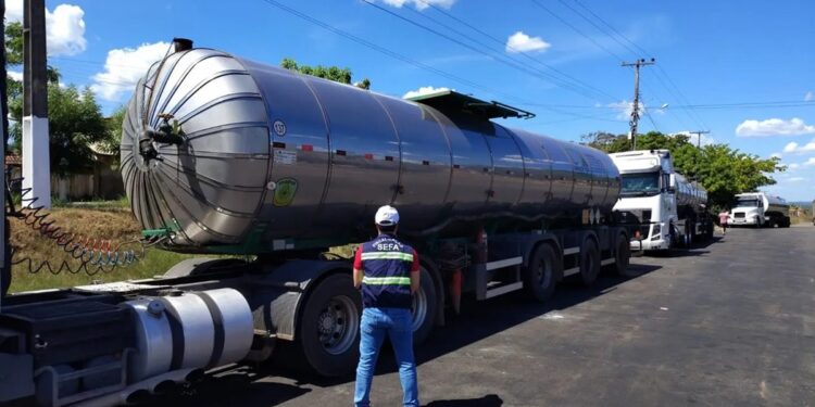 Mais de 65 toneladas de cimento asfáltico são apreendidas pela Sefa no sudeste do Pará | Pará