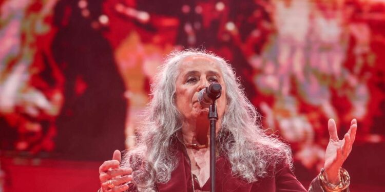 Maria Bethânia anuncia shows extras; veja datas e saiba como comprar | Cultura