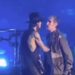 Membros do Jane's Addiction processam Perry Farrell após agressão no palco e pedem U$ 10 mi | Cultura