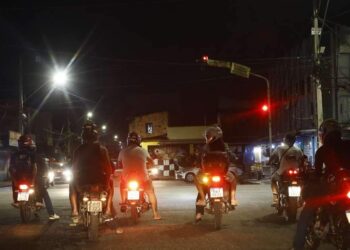 Parlamentares estaduais denunciam serviço irregular de guincho em Belém | Política