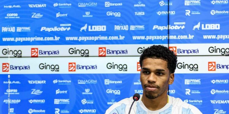 Paysandu anuncia saída de atacante após sete jogos sem marcar gols | Paysandu