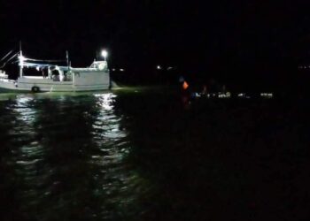 Pescadores são resgatados após naufrágio em Soure, no Marajó | Polícia