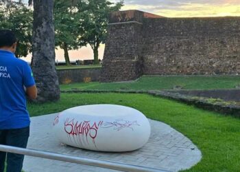 Polícia investiga pichação e dano estrutural na Feira do Açaí, em Belém | Polícia