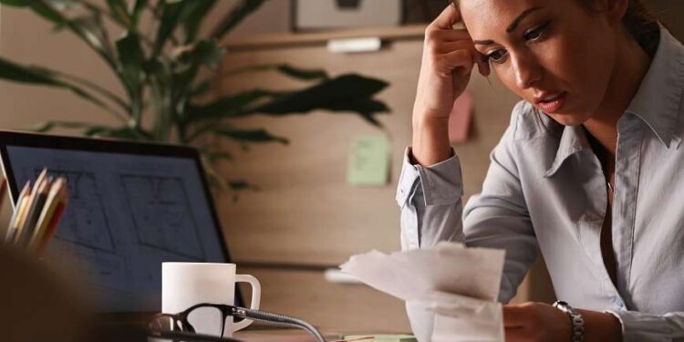 Quer saber se está com alguma dívida no CPF? Veja 5 sites para descobrir se seu 'nome está sujo' | Economia