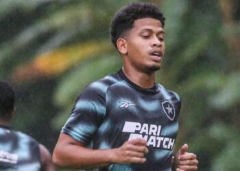 Remo oficializa contratação de zagueiro paraense emprestado pelo Botafogo-RJ | Remo