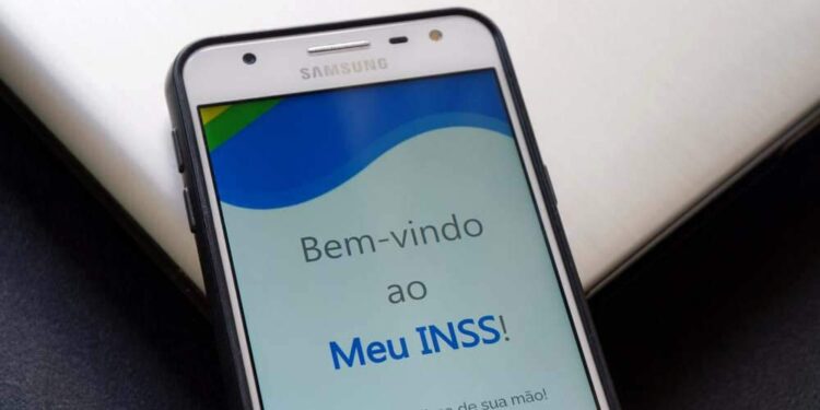 Ressarcimento do INSS começa a ser pago nesta quinta (24); Advogada alerta para fraudes | Economia