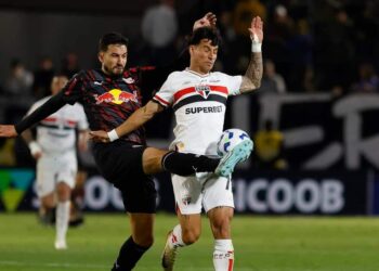 São Paulo empata em Bragança apesar de leve melhora e continua colado na zona de rebaixamento | Esportes