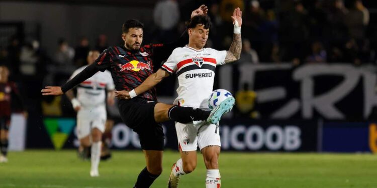 São Paulo empata em Bragança apesar de leve melhora e continua colado na zona de rebaixamento | Esportes