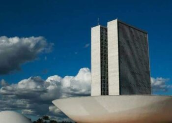 Senado instala Frente Parlamentar em defesa do petróleo na Margem Equatorial | Política