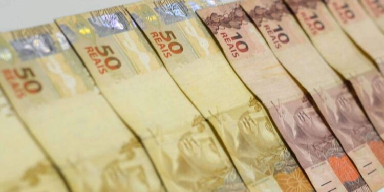 Simone Tebet confirma previsão de salário mínimo de R$ 1.630 para 2026 | Economia