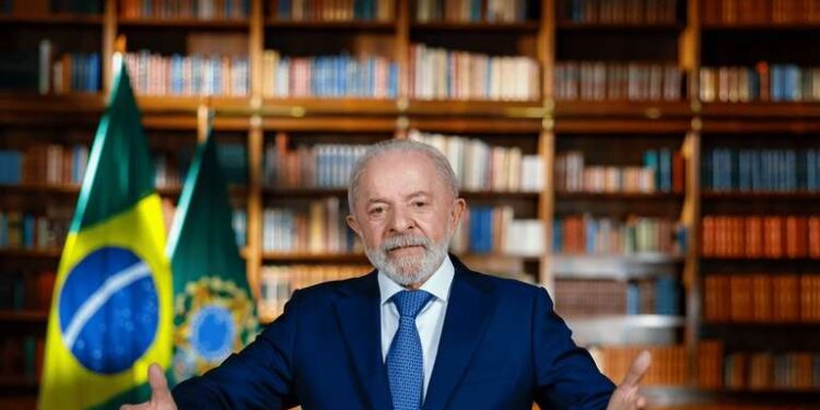 Veja a íntegra do pronunciamento de Lula sobre tarifaço de Trump | Política