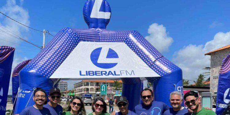 Verão em Salinas: UNAMA e Rádio Liberal FM fazem blitz com brindes e ações educativas no Atalaia | Pará