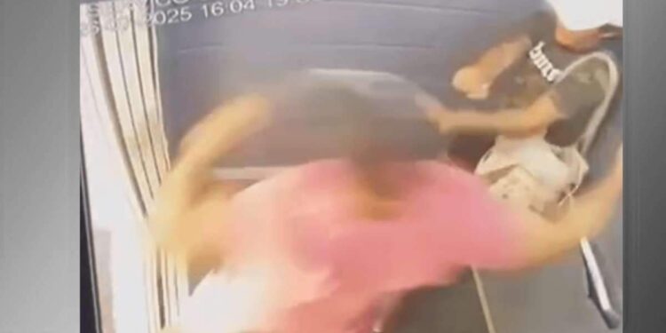 Vítima de agressão no elevador agradece apoio nas redes sociais | Brasil