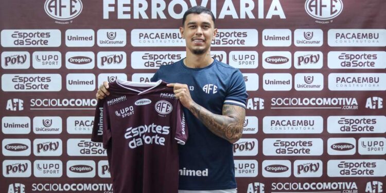 Zagueiro paraense suspenso por envolvimento em apostas assina com adversário do Remo na Série B | Futebol