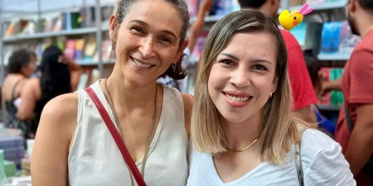 'Pato literário': tendência mundial vira febre na Feira do Livro em Belém