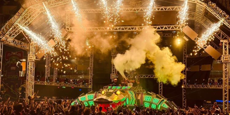 Crocodilo ocupa a Tuna em noite de festa do Circuito de Aparelhagem, em Belém