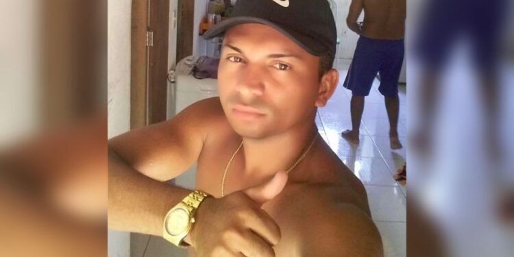 Homem é preso após esfaquear adolescente de 15 anos por ela recusar reatar relacionamento, no Pará