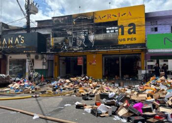 Incêndio atinge sapataria e assusta moradores do Paar, em Ananindeua