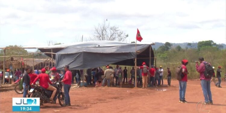 MST ocupa prefeitura no Pará contra impactos de mineradora