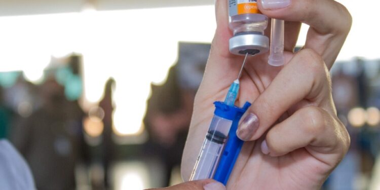 Motoristas e trabalhadores do transporte terão vacinação em Belém na quinta, 21, e sexta, 22