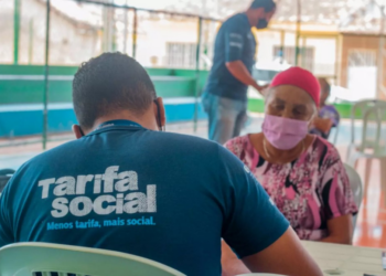 Outeiro e Ananindeua recebem mutirões para negociação de contas de luz e benefícios