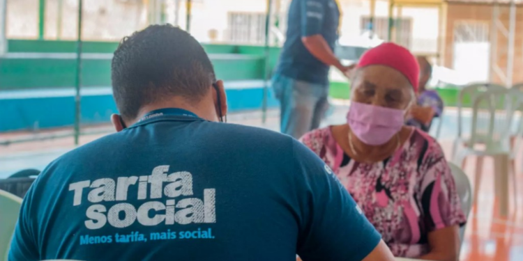 Outeiro e Ananindeua recebem mutirões para negociação de contas de luz e benefícios