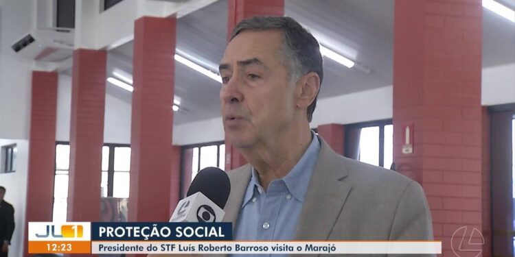 Presidente do STF visita Salvaterra, no Marajó, e participa de ação contra violência de gênero