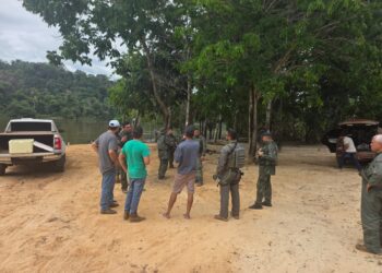 Sobrevivente é resgatado após ataque por engano que matou oito garimpeiros na Amazônia; VÍDEO