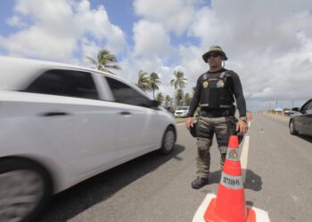 Trânsito na avenida Doutor Freitas sofre alteração em Belém para obras de drenagem; confira trechos