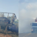 Após caminhão tombar, incêndio destrói veículo de motorista que parou para ajuda